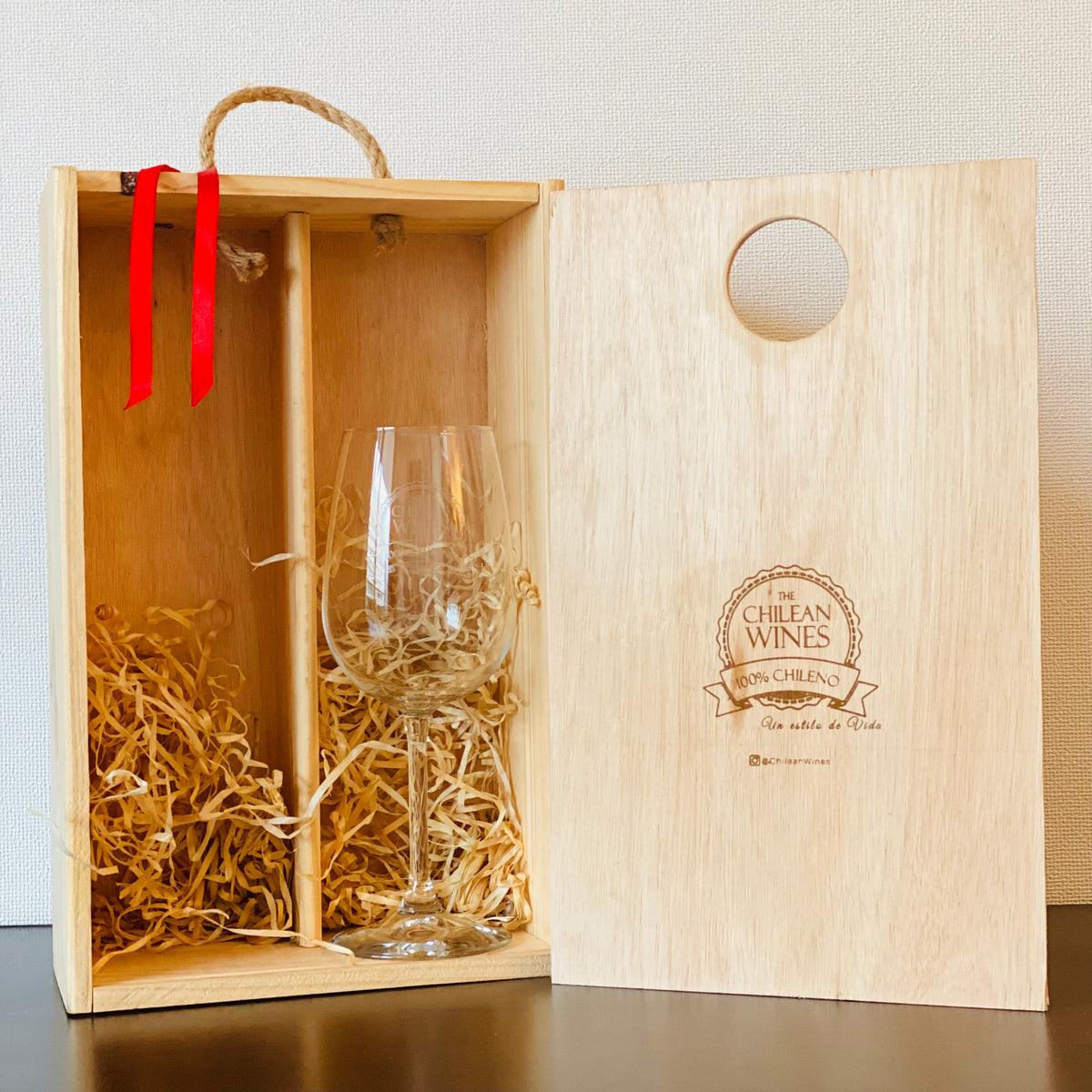 Caja de madera con forma de corazón | cajas para mariscos